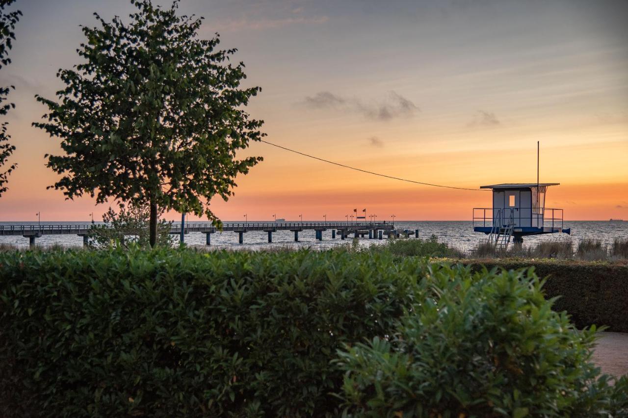 Ferienwohnung Kon-Tiki, Villa Regina Maris Bansin ゼーバート・ヘリングスドルフ エクステリア 写真